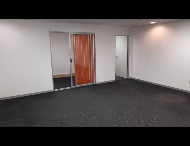 60M² OFFICE TO LET IN NORTH RIDING